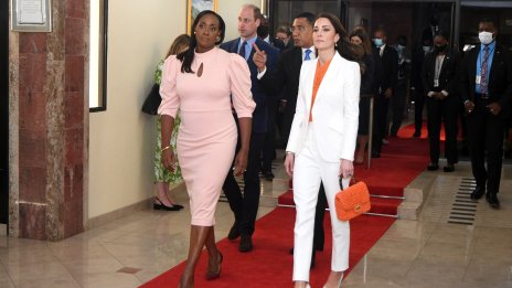 Кейт Мидълтън в цвят, който обикновено не носи