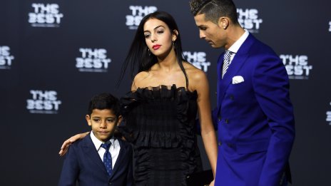 Джорджина и Роналдо с празник за близнаците