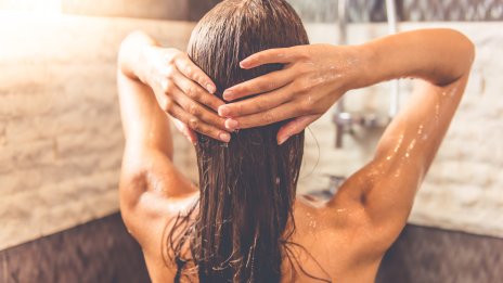 Здрава коса - вреди ли й твърдата вода? 