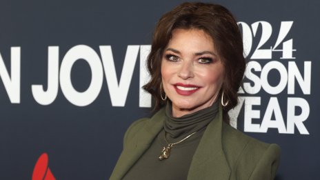 Секси и неузнаваема – Шаная Туейн стана блондинка