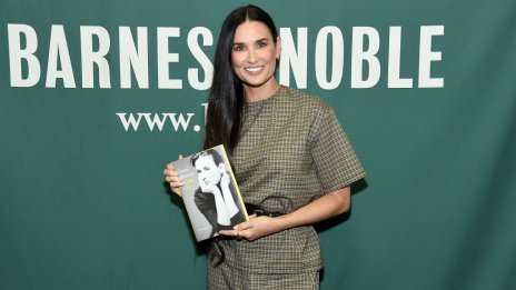 Деми Мур не е готова да се сбогува с лятото