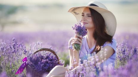 Ароматерапия: Как да използвате етерични масла за по-добро настроение?