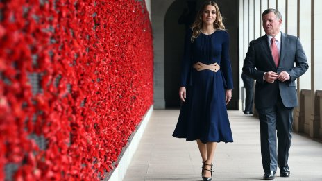 Преди сватбата - абитуриент и в йорданския кралски двор