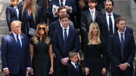 Кланът Тръмп се събра за погребението на Ивана