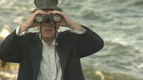 Йосиф Сърчаджиев пред „Умно село“: Животът винаги е затвор, възможно е да избереш само размера на клетката