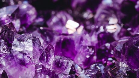 Силата на естествените камъни: Аметист 