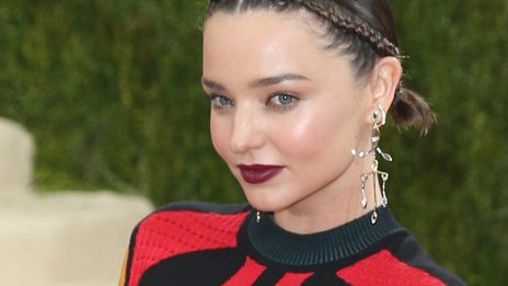 Зимна мода – Миранда Кер на ски със стил