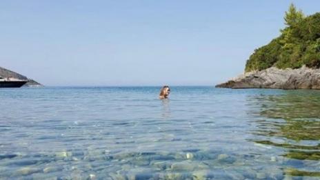 Адел на почивка в планината