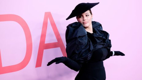 Честито: Ашли Греъм роди близнаци