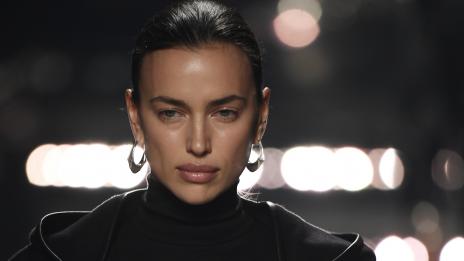 Като две капки вода: Сравниха Ирина Шейк с Никол Потуралски