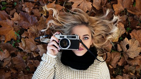 Нови прически - цветът ванилов чай е перфектен за есента