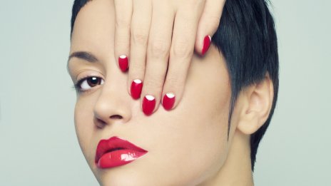 Свети Валентин 2022: Маникюристът на Ким Кардашян с 4 идеи 
