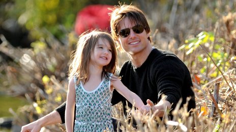 Истина или слух – Сури Круз е наследила милиони от баща си Том