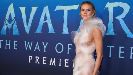 Хайди Клум и роклята ѝ с оптична илюзия превзеха червения килим