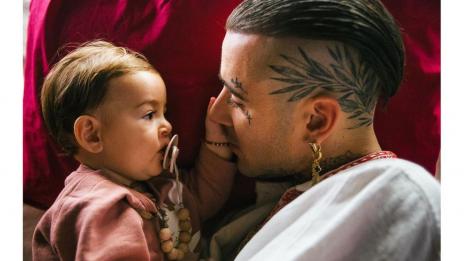 Venci Venc' в клип с дъщеричката си