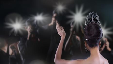 Новата „Мис България“ призна, че има корекция на устните