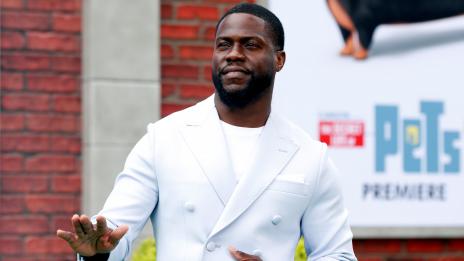 Актьорът Кевин Харт оцеля по чудо в катастрофа