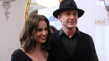 Радина Кърджилова с провокативна фотосесия по бански