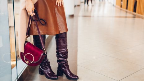 Кожена пола – задължителна в гардероба през декември