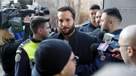 Румънският съд удължи задържането на Андрю Тейт с още 30 дни