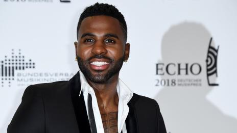 Джейсън Деруло ще става баща