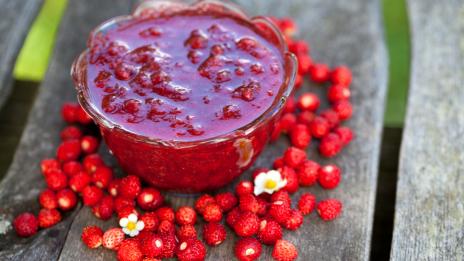 Сладко от горски ягоди – как да го приготвите? 