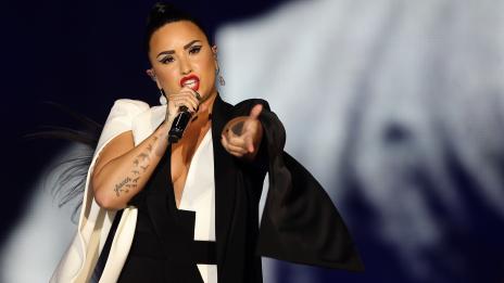 Деми Ловато разкрива тъмната си страна в своя канал