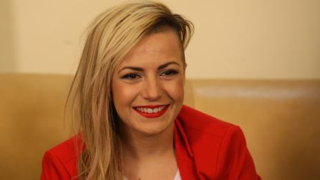 Поли Генова показа годежния пръстен