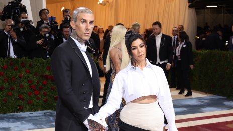 Бременна ли е Кортни Кардашян?