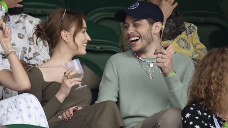 Звездни двойки: Пийт Дейвидсън и Фийби Дайнвор вече не се крият 