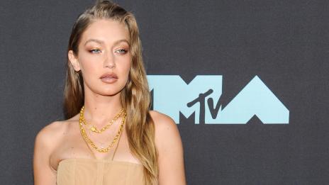 Джиджи Хадид с нови снимки от бременността си