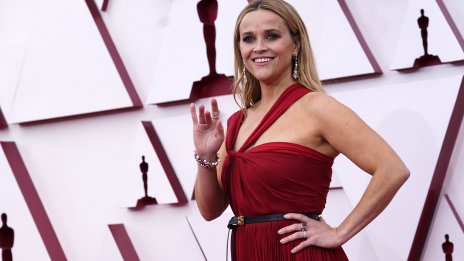  Рийз Уидърспун продаде компанията си за 647 млн. долара