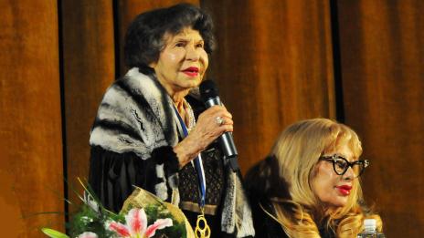 Стоянка Мутафова претърпя операция! Добре е