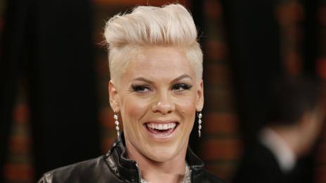 Пинк: Чао, дълга коса!