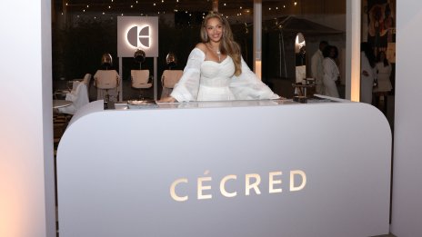 Бионсе сбъдна детската си мечта – направи си асиметрична прическа