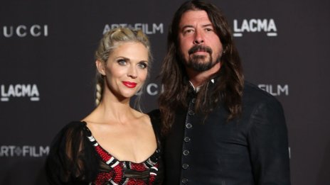 Дейв Грол, ексбарабанистът на Nirvana, разтърси шоубизнеса с признанието, че има извънбрачно дете