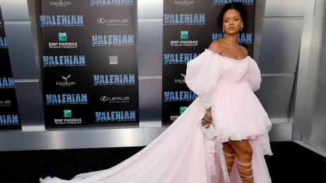 Риана пуска нова линия бельо за Свети Валентин