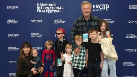 След осем деца, ще се спре ли Алек Болдуин