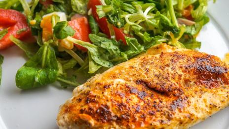 Успение Богородично: Пригответе една вкусна рецепта с пиле