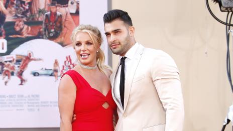 Бритни Спиърс отново уплаши феновете си със снимки