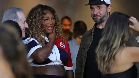 Мода за бременни по Риана – Серина Уилямс показа голия си корем в Маями