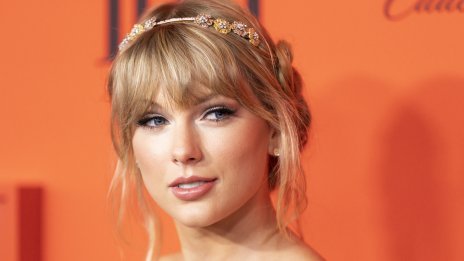 Есенна мода: Тейлър Суифт ни вдъхновява за нови покупки с Red 