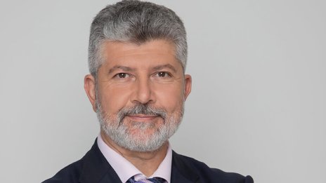 С каква цел живеем? Адвокат, ученик на Свами Тиртха, разкодира ведическата мъдрост