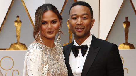 Джон Леджънд: Бременността на Криси е изненада