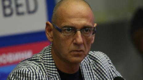 Горд дядо: Любен Дилов-син показа внуците