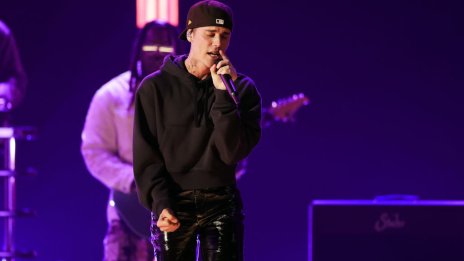 Бийбър получи лицева парализа