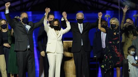 Президентски избори в САЩ: Звездите празнуват победата на Байдън и Харис