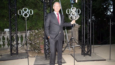 Шокиращ обрат в смъртта на основателя на Mango – не бил паднал, а бутнат от собствения си син