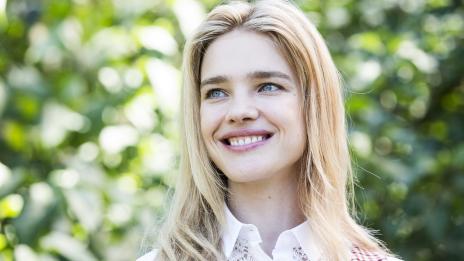 Наталия Водянова – от тежкото детство до модния подиум, киното и брака ѝ с милионер