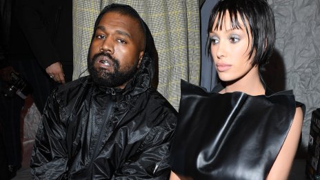 Кание Уест смъкна чорапогащника на жена си Бианка на публично място